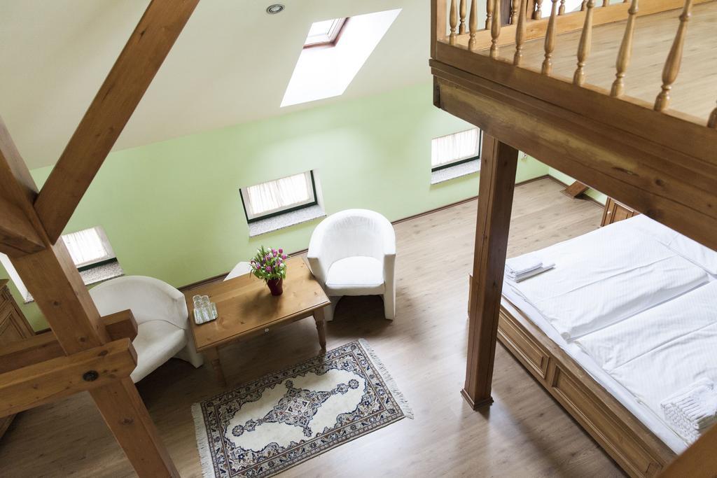 Rezidence Zvon Hotel Znojmo Bilik gambar