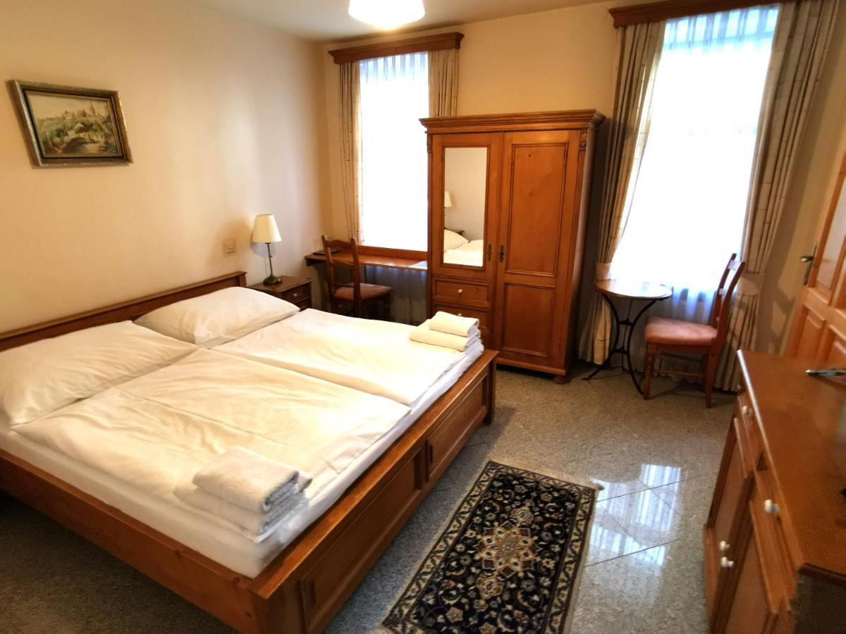 Rezidence Zvon Hotel Znojmo Luaran gambar