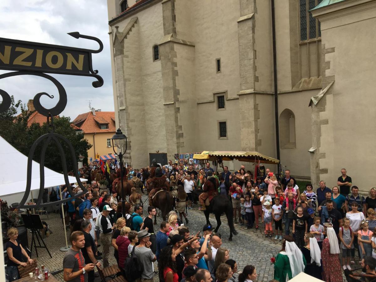 Rezidence Zvon Hotel Znojmo Luaran gambar