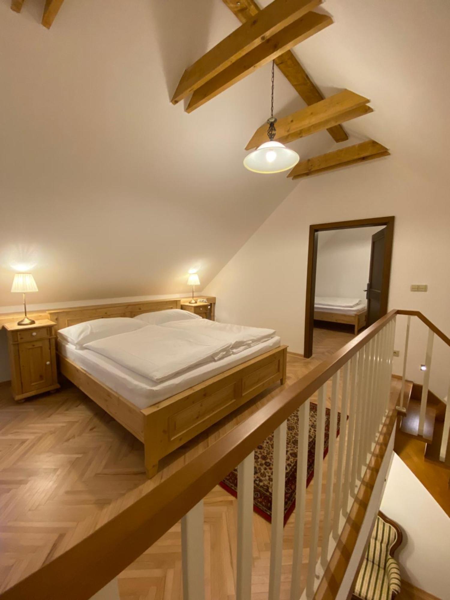 Rezidence Zvon Hotel Znojmo Luaran gambar