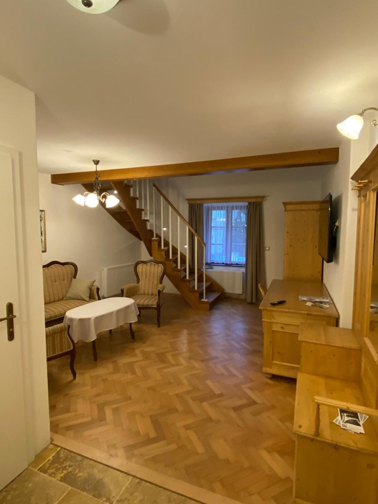Rezidence Zvon Hotel Znojmo Luaran gambar