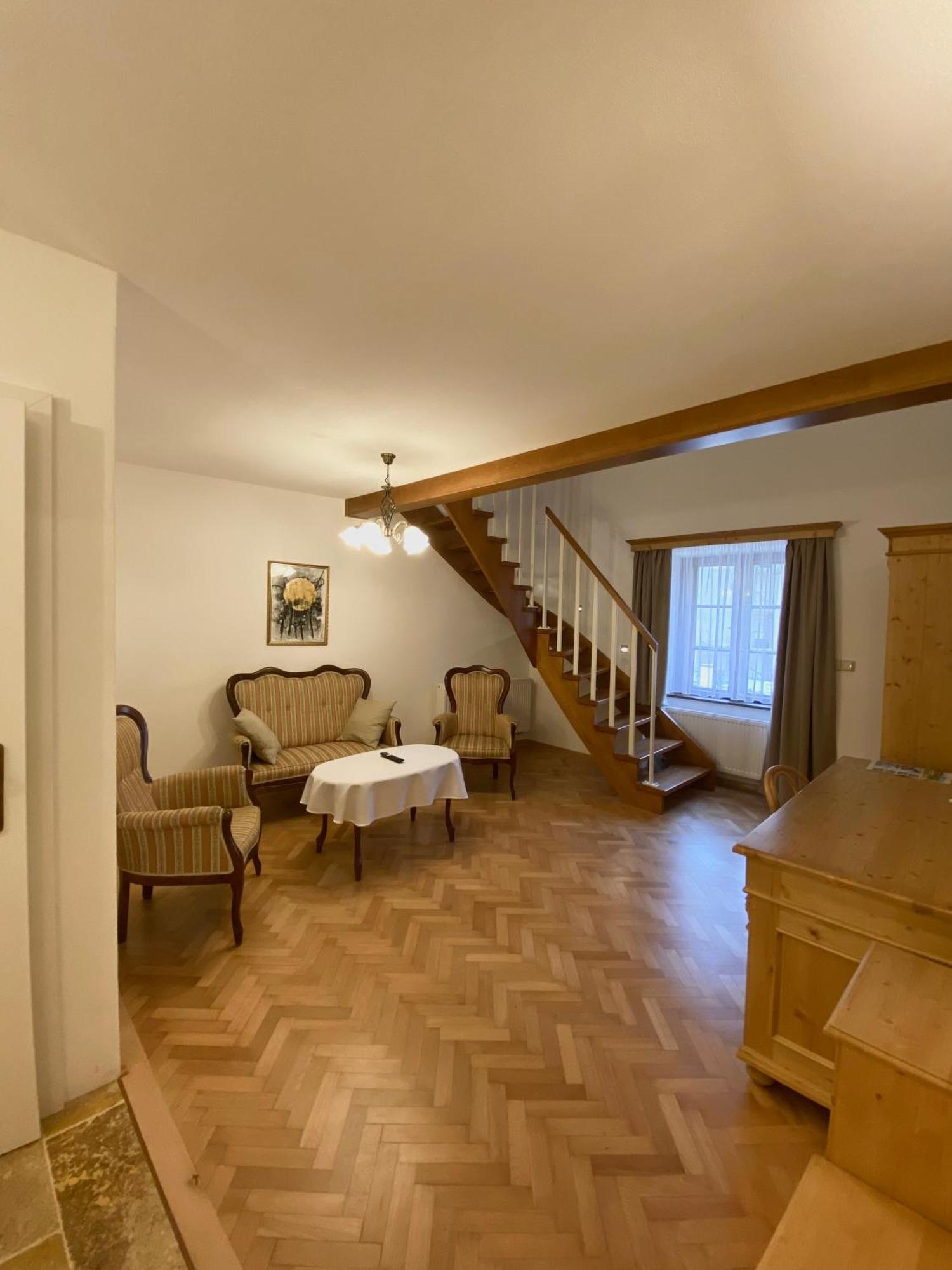 Rezidence Zvon Hotel Znojmo Luaran gambar