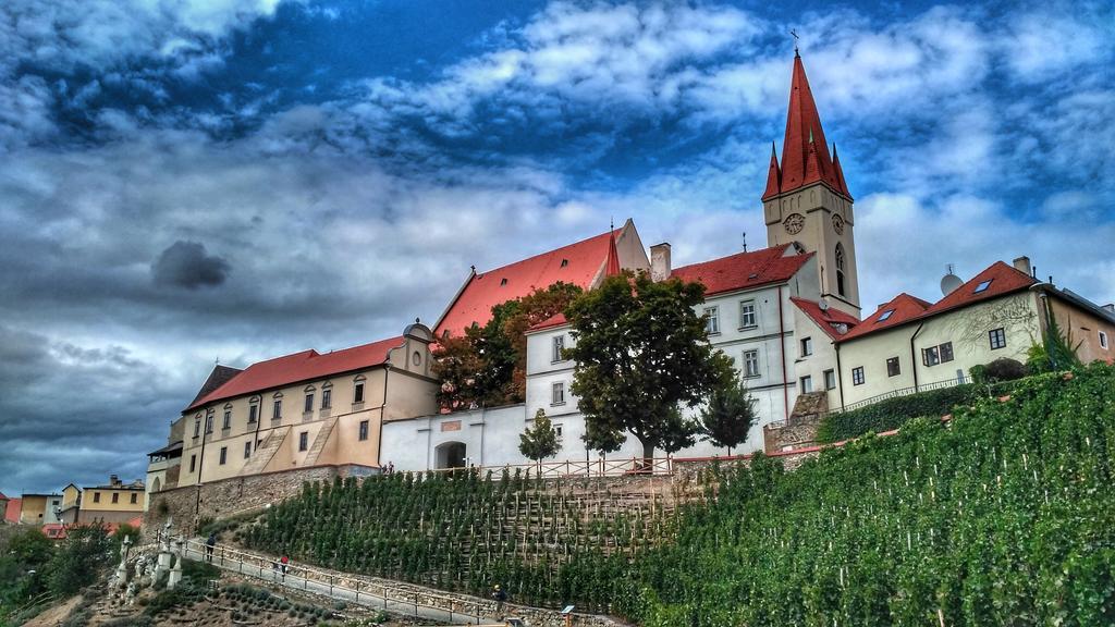 Rezidence Zvon Hotel Znojmo Luaran gambar