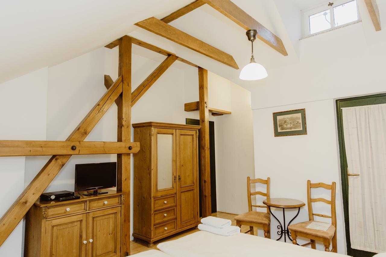 Rezidence Zvon Hotel Znojmo Luaran gambar